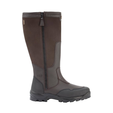 Bottes Le Chameau Turenne avec semelle Vibram Tahoe, doublure en cuir, et pare-pierres cousu pour une protection robuste sur tous terrains. Dotées de semelle onSteam et fermeture éclair pour un confort et une facilité d’utilisation optimaux, ces bottes combinent style et durabilité.
