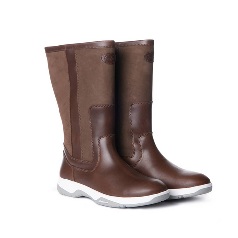 Bottes Le Chameau Pontus en cuir pleine fleur imperméable avec doublure 4 couches, semelle MICHELIN non marquante assurant adhérence optimale, idéales pour conditions hivernales extrêmes et activités en extérieur jusqu'à -20°C.