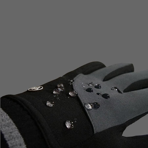 Gants imperméables Verjari Medium Ibris légers avec grip antidérapant, fonction tactile, et membrane imperméable et respirante pour une excellente liberté de mouvement lors des activités outdoor.