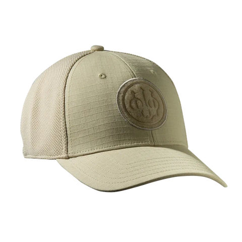Casquette Beretta Shield Flexfit en nylon et coton avec conception ripstop, filet 3D pour ventilation optimale et velcro pour personnalisation, idéale pour activités extérieures et protection solaire tout en restant stylé.