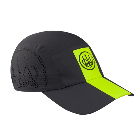 Casquette Beretta Tech unisexe en tissu technique léger avec bandes latérales perforées au laser pour une ventilation optimale, dotée d'un bandeau intérieur anti-transpiration et d'un système de réglage arrière, parfaite pour le sport et les jours chauds.