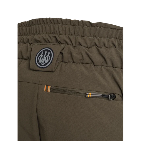 Pantalon de chasse Beretta Muker GTX pour homme, imperméable et respirant, idéal pour une chasse silencieuse. GORE Z-Liner, liberté de mouvement grâce au tissu élastique, zips de ventilation pour confort optimal dans des environnements exigeants
