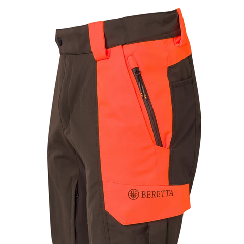 Pantalon de chasse Beretta Balcan pour terrains difficiles, résistant à l'eau avec inserts élastiques, idéal pour environnements denses et mobilité maximale.