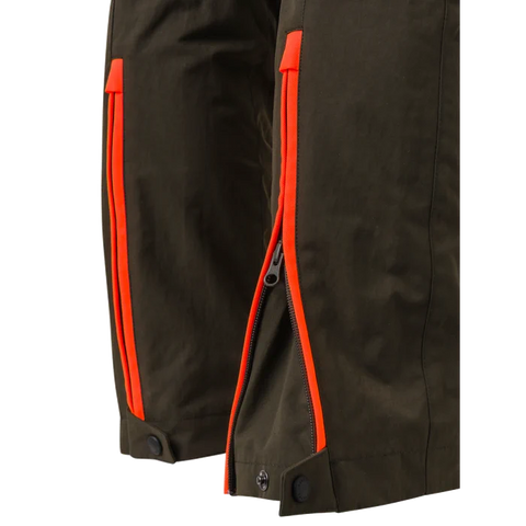 Pantalon de chasse Beretta Balcan pour terrains difficiles, résistant à l'eau avec inserts élastiques, idéal pour environnements denses et mobilité maximale.