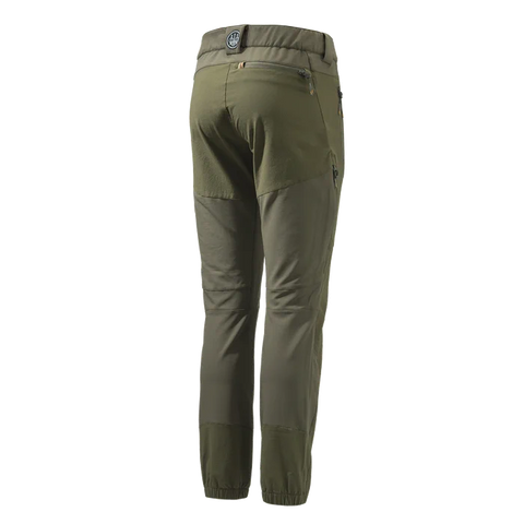 Pantalon Beretta Way Stretch EVO pour homme, idéal pour chasse en automne et hiver, avec matériau ultra-élastique, anti-abrasion, ceinture ergonomique, soutien lombaire en micropolaire, et coupe ajustée pour une liberté de mouvement maximale et confort optimal sur terrains difficiles.