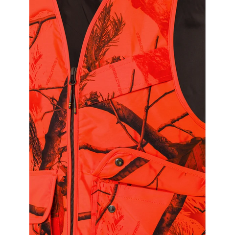 Gilet de chasse Beretta Symmer pour homme avec protection hydrofuge et coupe résistante, idéal pour les conditions difficiles, comprenant des poches spacieuses et un design confortable pour des performances optimales en plein air.