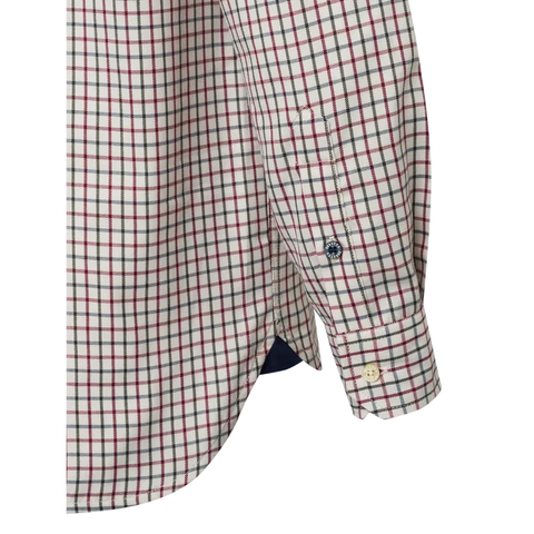 Chemise Beretta Ellis pour homme en sergé de polyester avec poche poitrine plaquée, idéale pour la chasse et les activités de plein air, offrant confort et durabilité grâce à sa coupe droite et son style raffiné.