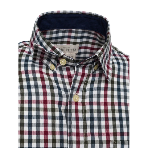 Chemise Beretta Ellis pour homme en sergé de polyester avec poche poitrine plaquée, idéale pour la chasse et les activités de plein air, offrant confort et durabilité grâce à sa coupe droite et son style raffiné.
