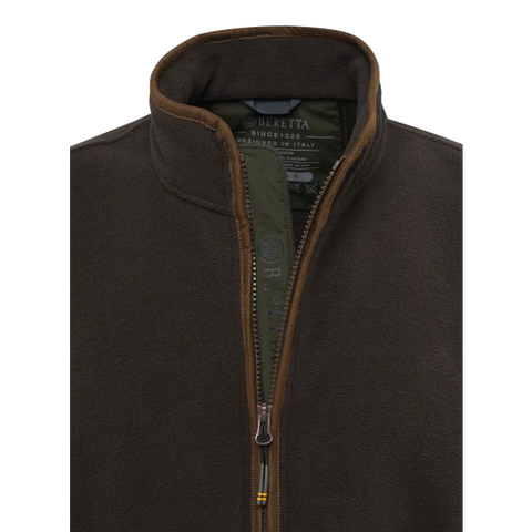 Vue détaillée du Gilet Beretta Arlington pour homme en polyester respirant, idéal pour la chasse et les activités de plein air. Gilet thermique léger avec glissière YKK, ourlets en microfibre douce, et cordon de serrage pour ajustement parfait. Convient comme couche intermédiaire pour confort et chaleur par temps froid.