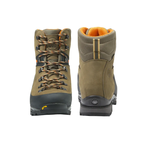 Les Chaussures Beretta Trail GTX sont conçues pour la chasse en terrains difficiles, avec un cuir nubuck robuste, des semelles Vibram pour une adhérence exceptionnelle, et une doublure GORE-TEX offrant imperméabilité et respirabilité.