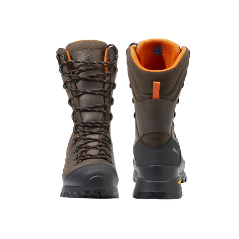 Chaussures Beretta Duiker GTX en cuir nubuck avec membrane GORE-TEX et semelle Vibram, idéales pour la chasse en montagne et les terrains escarpés, offrant imperméabilité, respirabilité et une grande durabilité pour les conditions extrêmes.