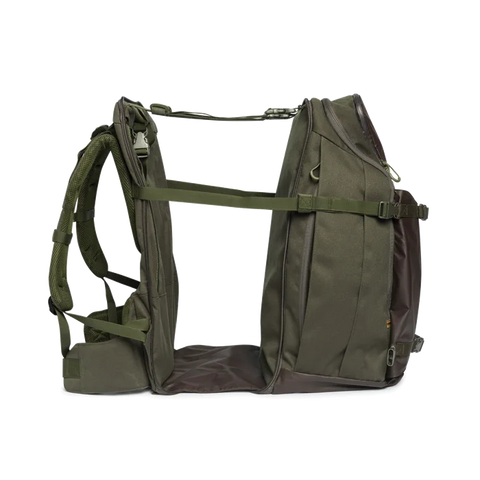 Sac à dos Beretta Ibex conçu pour chasseurs, capacité 50L+40L, 30L, 22L. Matière résistante et hydrofuge, multiples poches pour organisation, dos ergonomique et bretelles confortables. Idéal longues expéditions et protection équipements en plein air.