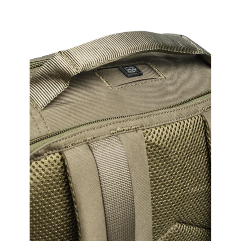 Front view of the Beretta Tactical Flank Backpack showcasing its M.O.L.L.E. system for functional gear arrangement, durable waterproof polyester material, and spacious design perfect for tactical use or daily commutes.