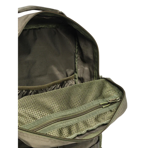 Front view of the Beretta Tactical Flank Backpack showcasing its M.O.L.L.E. system for functional gear arrangement, durable waterproof polyester material, and spacious design perfect for tactical use or daily commutes.
