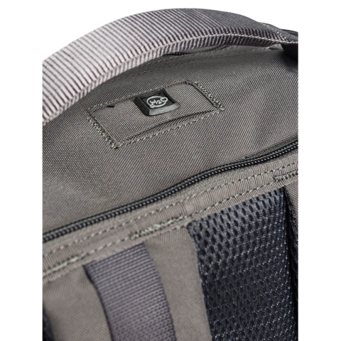 Front view of the Beretta Tactical Flank Backpack showcasing its M.O.L.L.E. system for functional gear arrangement, durable waterproof polyester material, and spacious design perfect for tactical use or daily commutes.