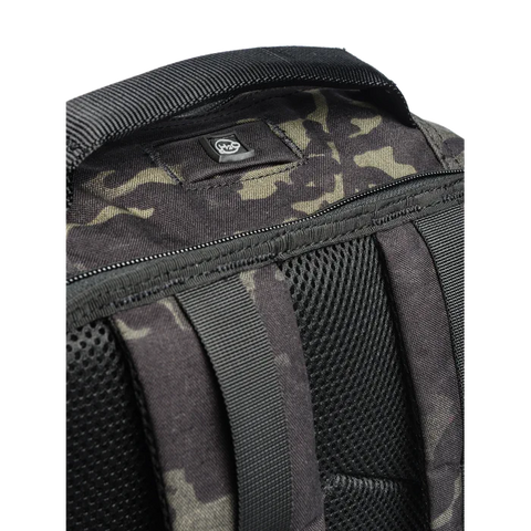 Sac à dos Beretta Tactical Flank Multicam de 17 L avec système M.O.L.L.E et compartiment pour ordinateur, idéal pour activités tactiques et missions sur le terrain, conception robuste en nylon hydrofuge avec poches YKK et intégration Multicam pour camouflage optimal.