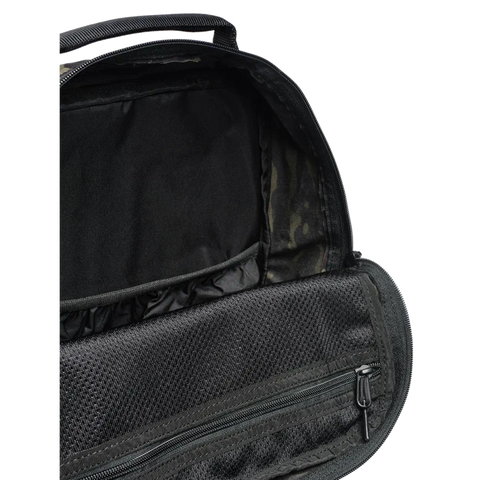 Sac à dos Beretta Tactical Flank Multicam de 17 L avec système M.O.L.L.E et compartiment pour ordinateur, idéal pour activités tactiques et missions sur le terrain, conception robuste en nylon hydrofuge avec poches YKK et intégration Multicam pour camouflage optimal.
