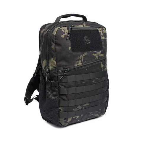 Sac à dos Beretta Tactical Flank Multicam de 17 L avec système M.O.L.L.E et compartiment pour ordinateur, idéal pour activités tactiques et missions sur le terrain, conception robuste en nylon hydrofuge avec poches YKK et intégration Multicam pour camouflage optimal.