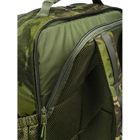 Sac à dos Beretta Tactical Flank Multicam de 17 L avec système M.O.L.L.E et compartiment pour ordinateur, idéal pour activités tactiques et missions sur le terrain, conception robuste en nylon hydrofuge avec poches YKK et intégration Multicam pour camouflage optimal.
