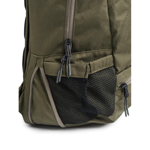 Sac à dos multifonctions Beretta de 20 litres, conçu pour des activités extérieures telles que chasse, randonnée et tir sportif. Fabriqué en matériau hydrofuge et résistant, avec bretelles rembourrées et dos respirant pour un confort optimal.