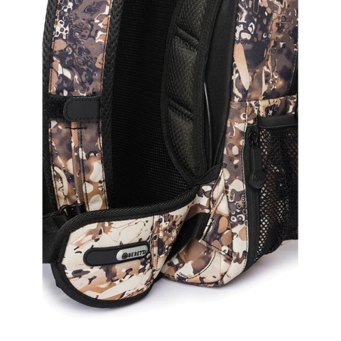 Sac à dos Beretta B-Xtreme de 20L, idéal pour les randonnées et la chasse, avec matériau hydrofuge et bretelles rembourrées pour un confort optimal. Comprend des poches multiples, fermeture éclair YKK, et design compact pour un usage extérieur multifonction.