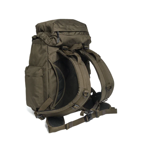 Sac à dos Beretta 25 L robuste et imperméable, parfait pour la chasse et les activités de plein air, avec poches latérales et frontales, design ergonomique et bretelles rembourrées pour un confort optimal sur de longues distances.
