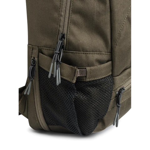 Sac à dos multifonctions Beretta de 20 litres, conçu pour des activités extérieures telles que chasse, randonnée et tir sportif. Fabriqué en matériau hydrofuge et résistant, avec bretelles rembourrées et dos respirant pour un confort optimal.