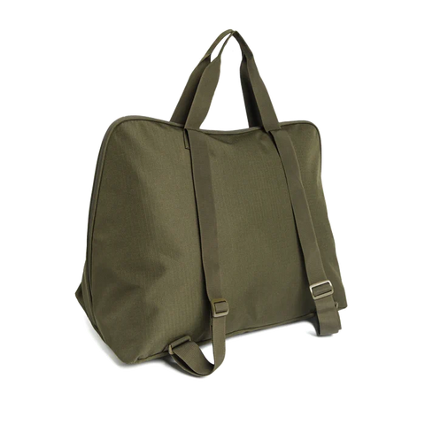 Image du Sac à gibier Beretta GameKeeper EVO, un équipement de chasse pratique et durable, avec poignées renforcées et bretelles ajustables pour un transport confortable du gibier, idéal pour les chasseurs recherchant efficacité et confort.