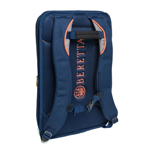 Image du sac à dos Beretta Uniform Pro EVO en polyester, conçu pour transporter efficacement et confortablement la mallette rigide d'un fusil avec des sangles ajustables et des bretelles rembourrées, idéal pour les tireurs sportifs et chasseurs recherchant durabilité et praticité.