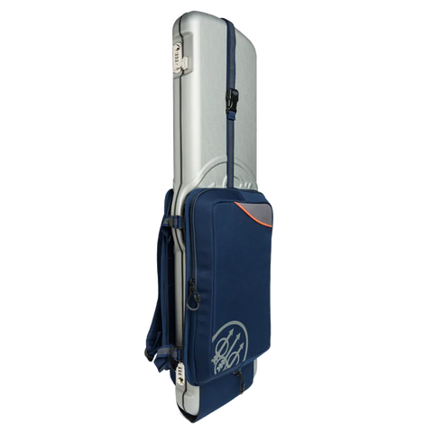 Image du sac à dos Beretta Uniform Pro EVO en polyester, conçu pour transporter efficacement et confortablement la mallette rigide d'un fusil avec des sangles ajustables et des bretelles rembourrées, idéal pour les tireurs sportifs et chasseurs recherchant durabilité et praticité.