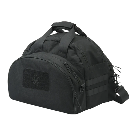 Image du sac de tir Beretta Tactical de 38 litres, conçu pour transporter tout l'équipement nécessaire pour une journée d'entraînement, avec un grand compartiment principal et des poches latérales pour une organisation optimale. Parfait pour les amateurs de tir, ce sac est fabriqué avec un matériau hydrofuge résistant et une glissière YKK pour une durabilité accrue.