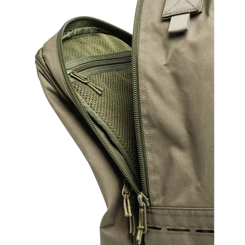 Sac à dos Beretta Tactical 29L polyvalent et hydrofuge, idéal pour les activités tactiques en extérieur et sur le terrain avec système M.O.L.L.E., bretelles matelassées confortables et compartiments spacieux pour une organisation optimale des équipements.