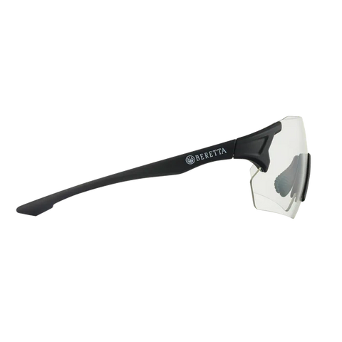 Lunettes Beretta Challenge EVO pour tireurs, protection visuelle optimale, quatre couleurs pour différentes conditions de tir, embout nasal réglable pour confort, amélioration de visibilité de cibles, performance dans faible luminosité, lunettes légères et résistantes en nylon et fibre polyacrylique