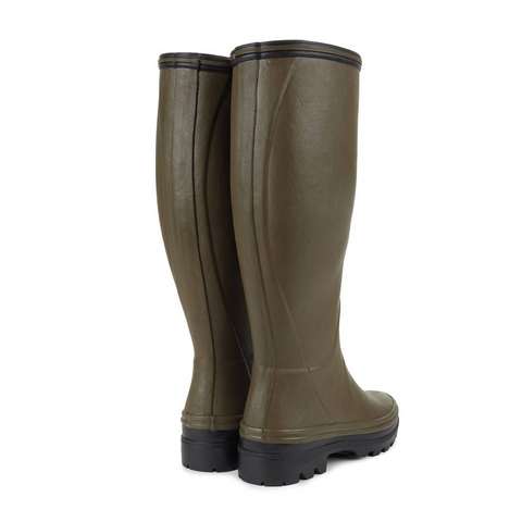 Bottes en caoutchouc naturel pour la marche à la campagne avec doublure en jersey poly-coton ultra-résistante et semelle bi-densité antichoc Le Chameau, offrant confort et adhérence tout terrain, imperméables et fabriquées artisanalement.