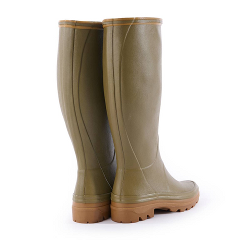 Bottes en caoutchouc naturel pour la marche à la campagne avec doublure en jersey poly-coton ultra-résistante et semelle bi-densité antichoc Le Chameau, offrant confort et adhérence tout terrain, imperméables et fabriquées artisanalement.