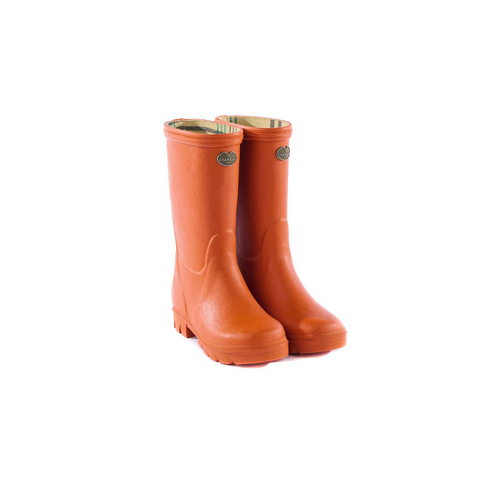 Bottes pour enfants Le Chameau confectionnées à la main avec caoutchouc Chamolux et doublées jersey, parfaites pour aventures en plein air, offrant confort, imperméabilité et style.