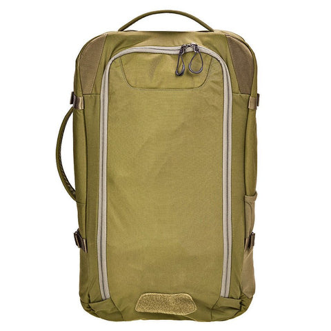 Sac à dos Bergara de voyage de 30 litres, fabriqué en Cordura avec fermetures YKK, featuring bretelles ergonomiques et rembourrées, compartiments pour ordinateur portable, trousse de toilette amovible, et système MOLLE sur poche avant. Idéal pour courts séjours avec confort et organisation.
