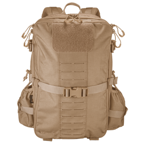 Sac à dos tactique Bergara fabriqué en Cordura, idéal pour les missions militaires et les aventures en extérieur, avec un design ergonomique pour un confort optimal et de multiples compartiments pour une organisation efficace, couleur sable
