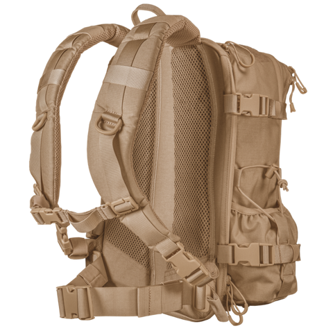 Sac à dos tactique Bergara fabriqué en Cordura, idéal pour les missions militaires et les aventures en extérieur, avec un design ergonomique pour un confort optimal et de multiples compartiments pour une organisation efficace, couleur sable