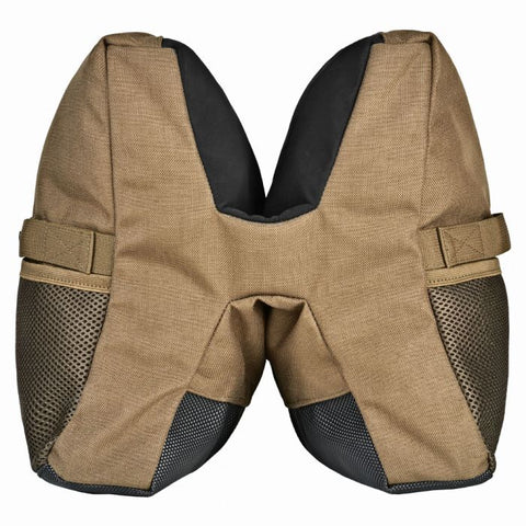 Image montrant le sac de tir Bergara utilisé pour améliorer la précision des carabines et fusils, conçu avec des matériaux durables et résistants à l'eau, présentant une fermeture éclair YKK®, idéale pour les tireurs et chasseurs recherchant stabilité et facilité de transport. Ce sac au design antidérapant s'adapte à divers supports pour des activités de tir en extérieur.