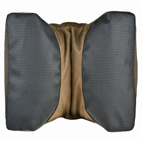 Image montrant le sac de tir Bergara utilisé pour améliorer la précision des carabines et fusils, conçu avec des matériaux durables et résistants à l'eau, présentant une fermeture éclair YKK®, idéale pour les tireurs et chasseurs recherchant stabilité et facilité de transport. Ce sac au design antidérapant s'adapte à divers supports pour des activités de tir en extérieur.