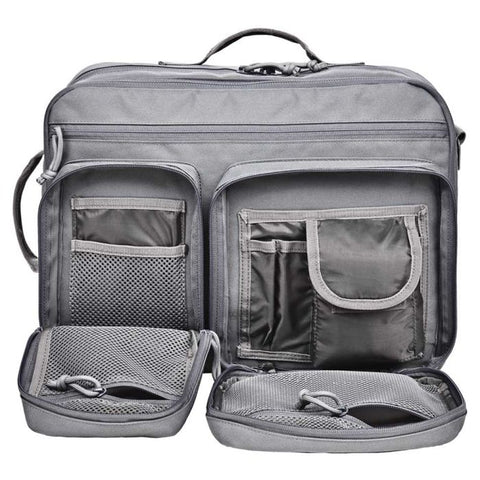 Sac à dos Bergara Tactical Base Camp polyvalent pour une utilisation quotidienne, le travail, et les voyages avec des poches multiples, compartiments extensibles, et bretelles confortables en polyester gris 600D.