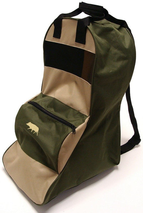 Sac à bottes Europ-Arm avec broderie sanglier pour chasseurs, fabriqué en tissu résistant, dotée d'une fermeture éclair robuste et d'une poignée pratique pour transporter et protéger vos bottes pendant la chasse.