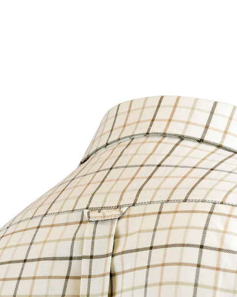 Chemise Jack Pyke Chasse Carreaux Bleu en gros plan montrant le motif à carreaux et la qualité des coutures, parfaite pour la chasse, la randonnée et les activités de plein air, offrant confort et style classique.