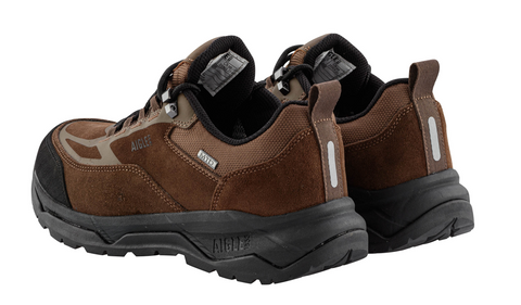 Chaussures basses Aigle Palka Low MTD pour randonnée légère, légères et confortables, avec membrane MTD imperméable et respirante, semelle en caoutchouc bi-matière pour adhérence optimale.