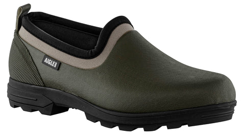 Chaussures Aigle Lessfor M2 en Kaki/Olive, conçues pour le plein air, offrant confort et protection avec une adhérence optimale, légères et durables, idéales pour randonnée et promenades