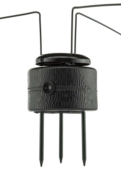 Manège à corbeaux électrique Europ-Arm en fonctionnement, dispositif rotatif pour chasseurs, attirant efficacement les corbeaux grâce à son design réaliste et son fonctionnement électrique fiable.