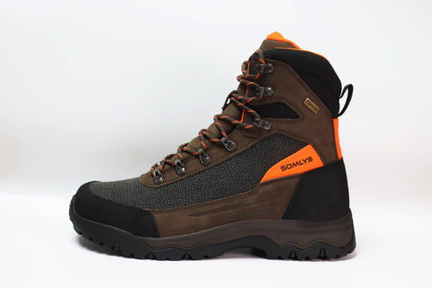 "Chaussures de protection Somlys Defender C03, idéales pour terrains accidentés."