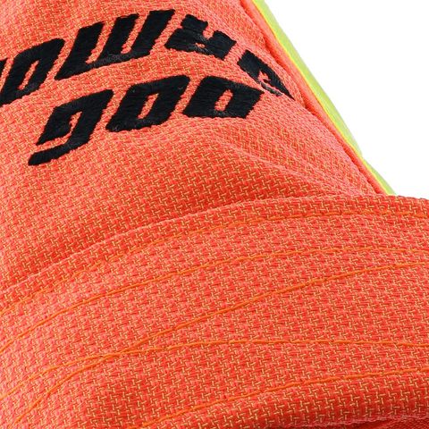Gilet CaniHunt Protect Dog Armor V3 en tissu ultra-résistant CORDURA et SCHOELLER, protection de haute performance pour chiens de chasse, couleur orange fluo pour visibilité accrue, conçu pour résister aux perforations et à l'abrasion, s'ajuste facilement grâce à des boucles réglables et des coutures renforcées pour une durabilité exceptionnelle