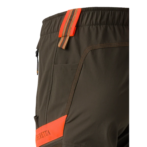 Pantalon de chasse Beretta Boondock robuste et léger, idéal pour les environnements denses et épineux, offrant résistance et liberté de mouvement optimale pour les activités de plein air et la chasse.